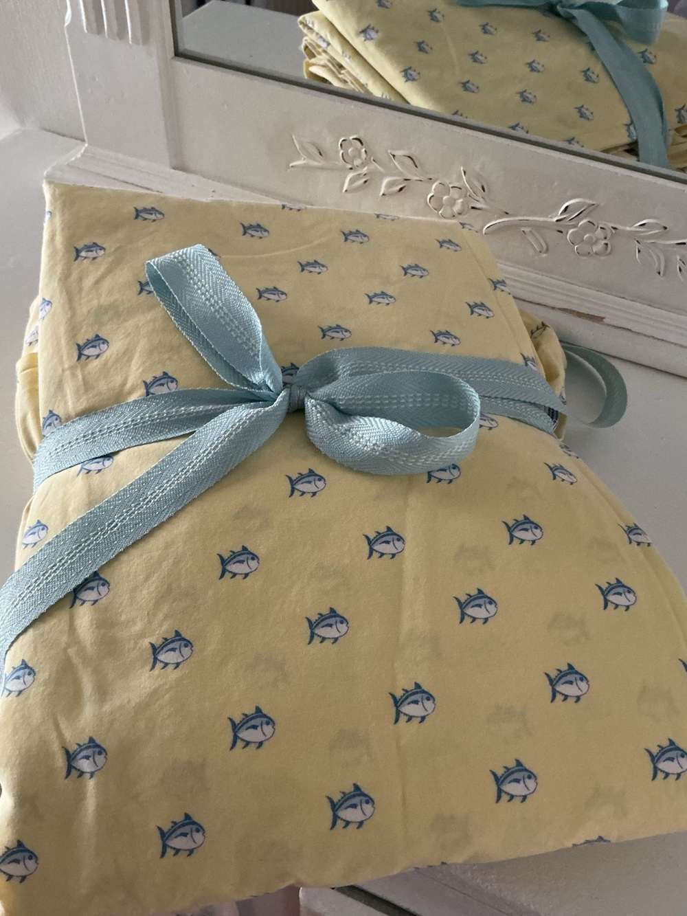 EUC Southern Tide Bedsheet set